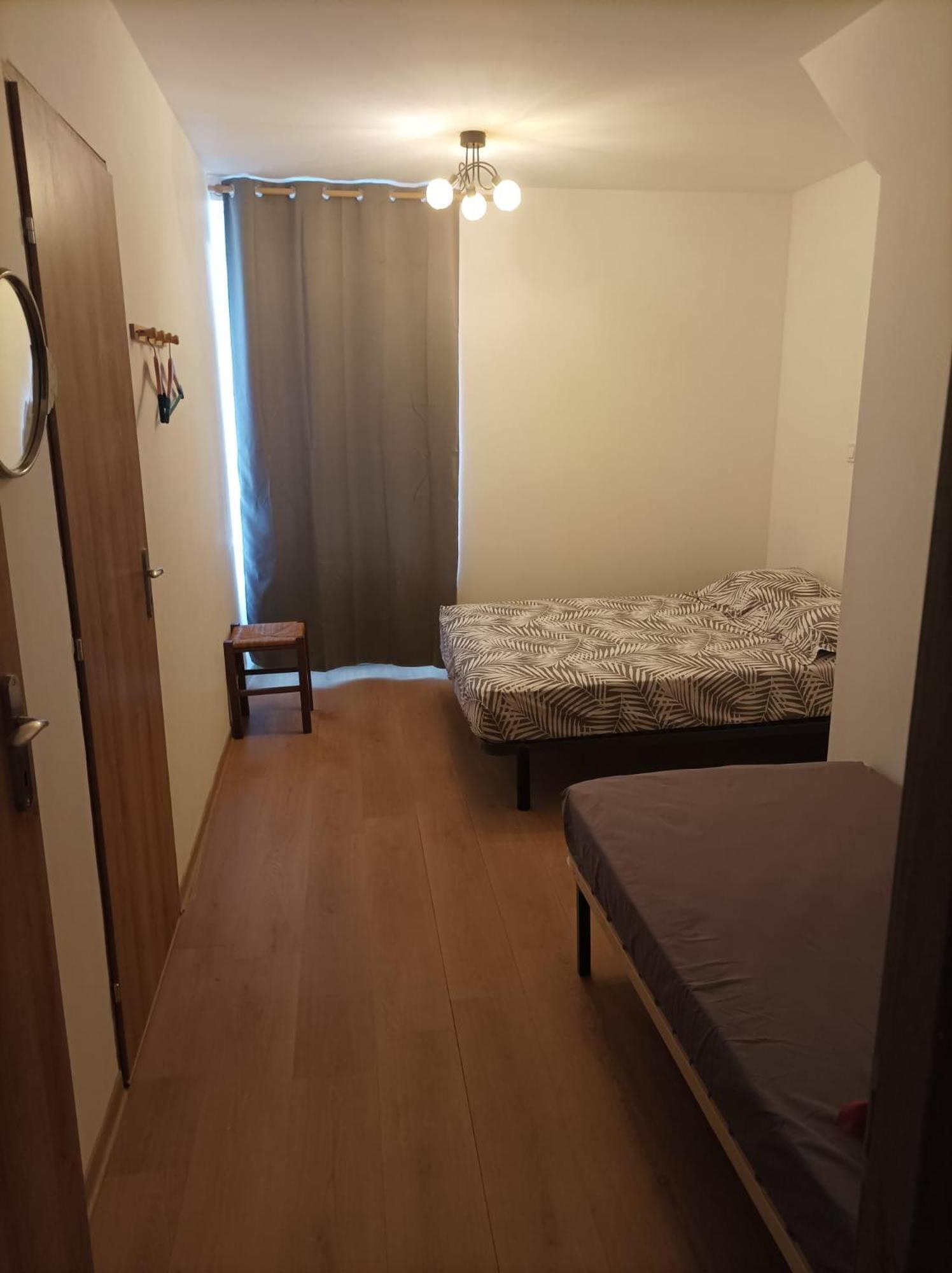 Chez Cornelia Bed & Breakfast Естан Екстериор снимка